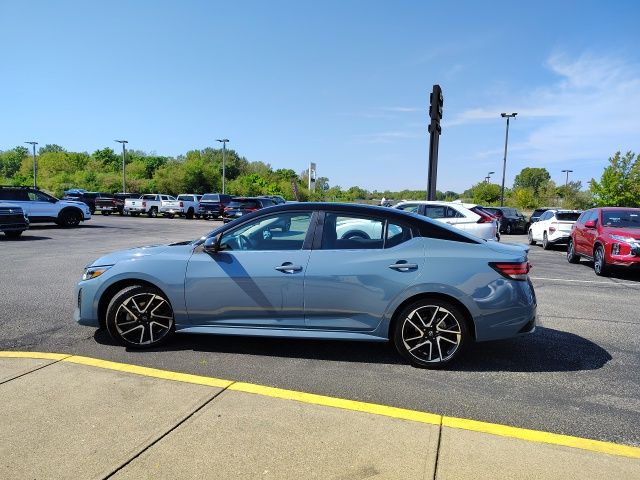 Used 2025 Gray Nissan SR image 4
