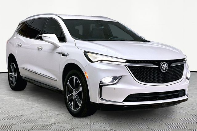 White Frost 2022 Buick Enclave Essence FWD SUV / Crossover Front-Wheel Drive 9-Speed Automatic