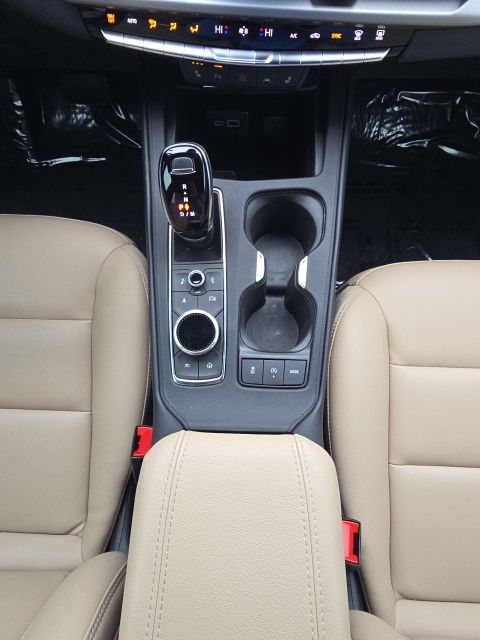 2024 Cadillac XT4 Luxury:C02545