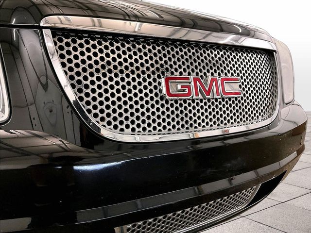 2011 GMC Yukon XL Denali Black at Luther Ford