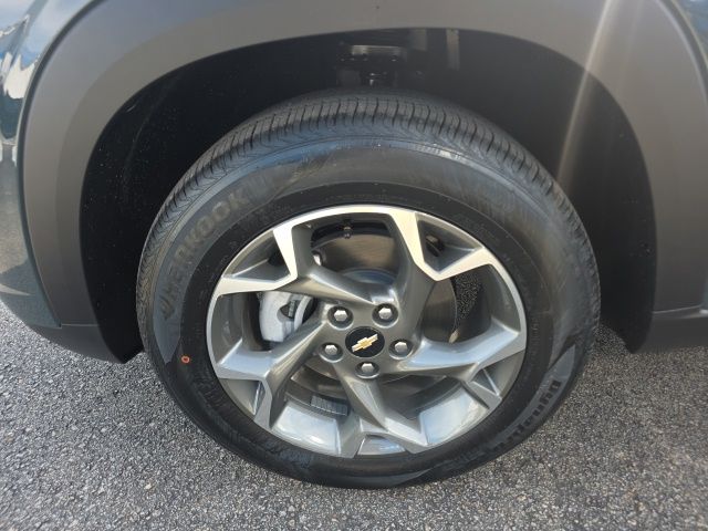 New 2026 Gray Chevrolet LT image 9