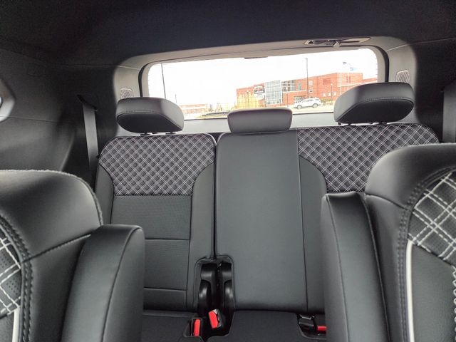 2026 GMC Acadia Denali AWD