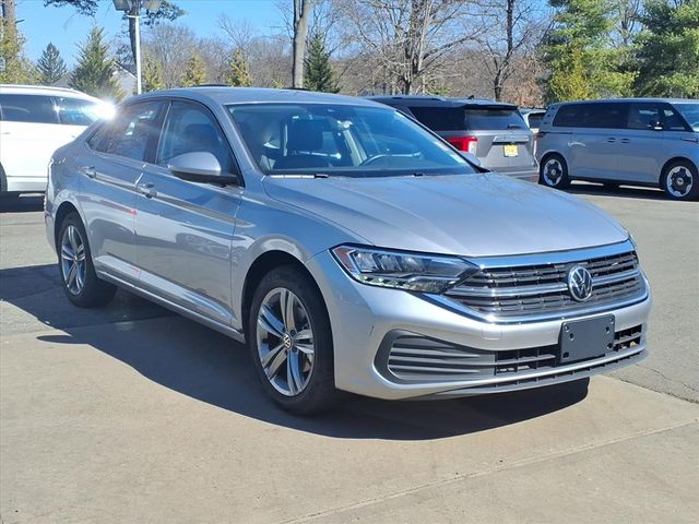 2023 Volkswagen Jetta - Image 5