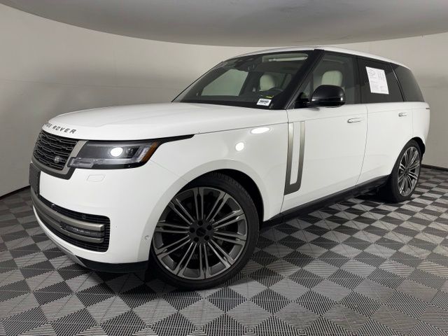 2026 Land Rover Range Rover P400 SE AWD