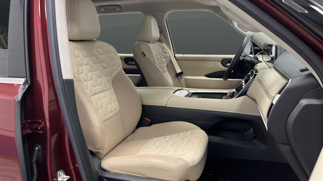 Used 2025 Coulis Red Pearl Nissan Platinum Reserve image 24