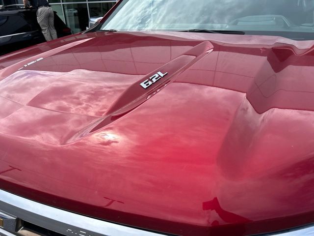 Used 2022  Chevrolet High Country image 17