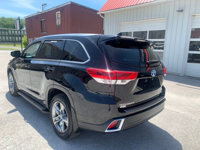 Used 2017 Toyota Highlander Hybrid SUV