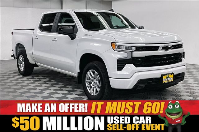 Summit White 2026 Chevrolet Silverado 1500 Pickup Truck Four-Wheel Drive 10-Speed Automatic