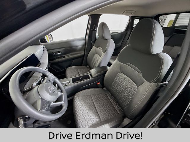Used 2026 Nissan Kicks SUV
