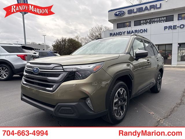 2025 Subaru Forester Premium Crossover AWD