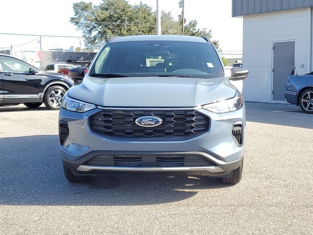 2025 Ford Escape ST-Line 2