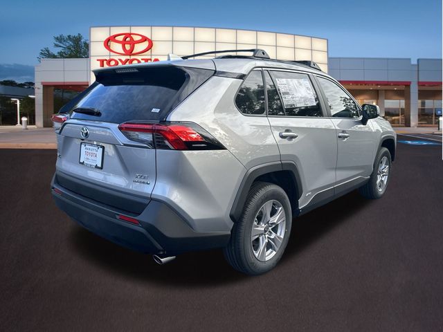 2024 Toyota RAV4 Hybrid XLE 28