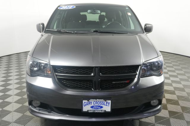 Used 2018 Gray Dodge SE Plus image 8