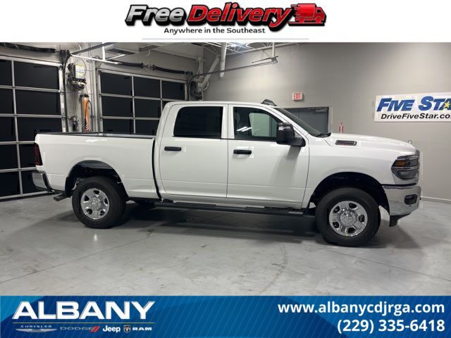 2026 RAM 2500 Tradesman Crew Cab 4WD