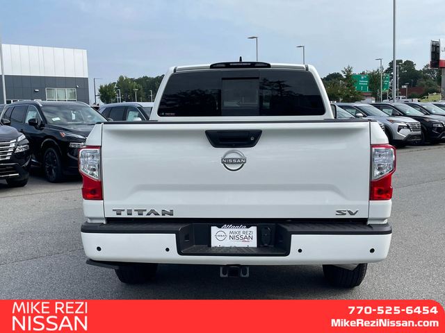 2024 Nissan Titan SV 3