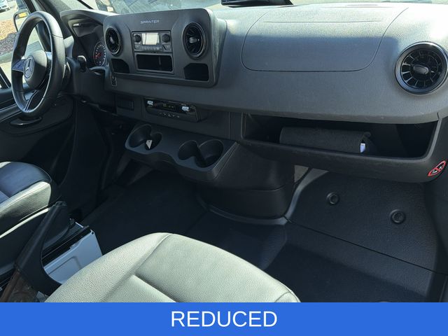 Used 2025 White Mercedes-Benz Cargo 144 WB image 30