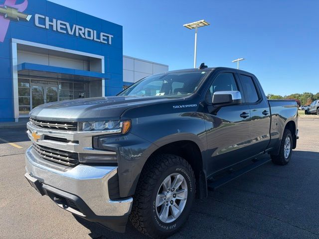 Shadow Gray Metallic 2020 Chevrolet Silverado 1500 Pickup Truck Four-Wheel Drive 8-Speed Automatic