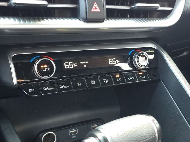 2021 Kia K5 GT-Line:B02116A