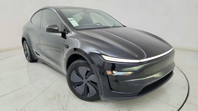 2026 Tesla Model Y Long Range RWD