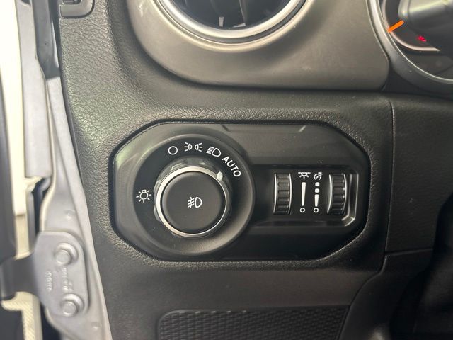 Used 2021 Jeep Wrangler SUV