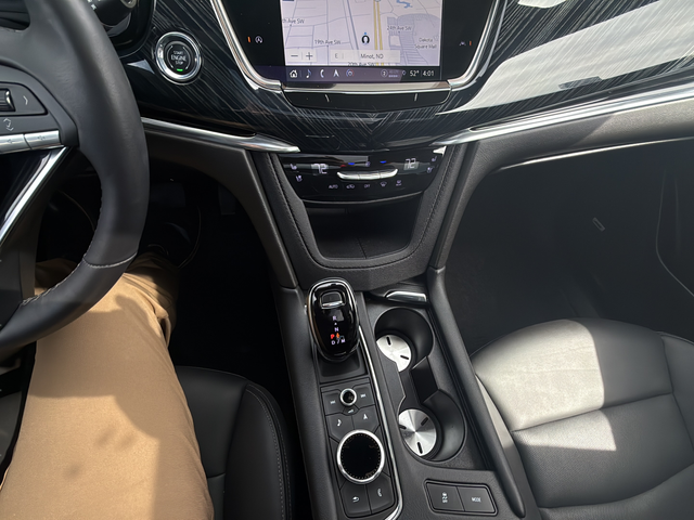 used 2024 Cadillac XT6 car, priced at $46,000