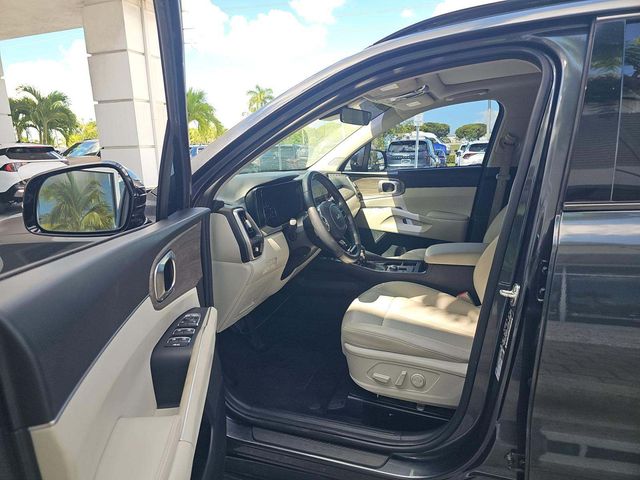 Used 2022 Gray Kia EX image 6