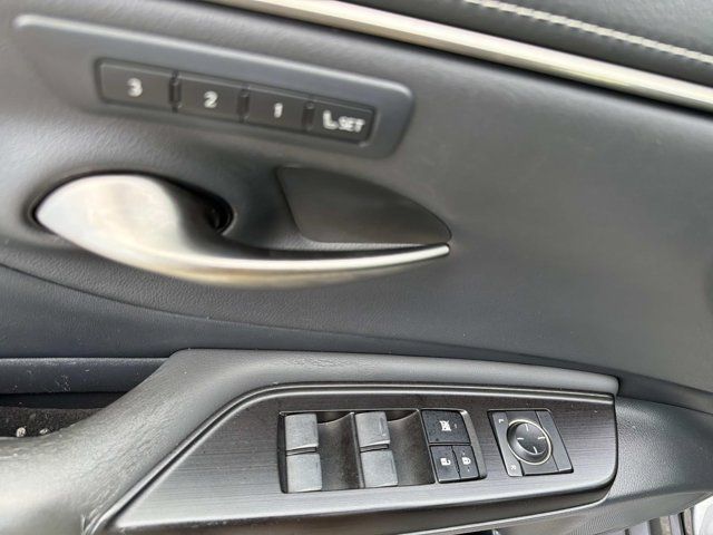 Used 2019 Lexus ES Sedan