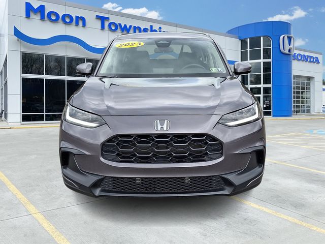 View vehicle photo 2