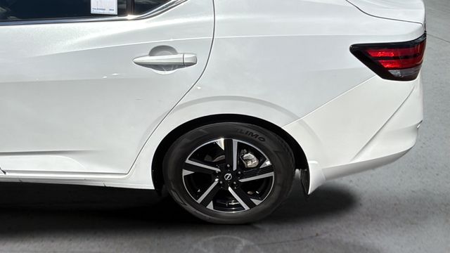 Used 2025 White Nissan SV image 38