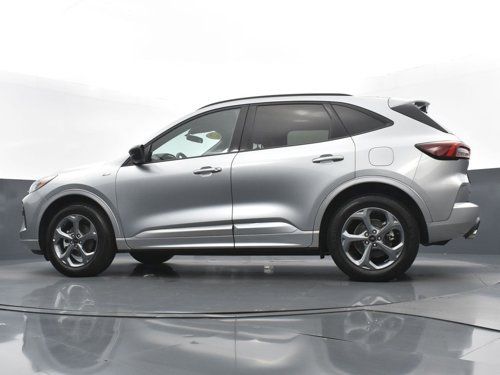 2023 Ford Escape ST-Line 22