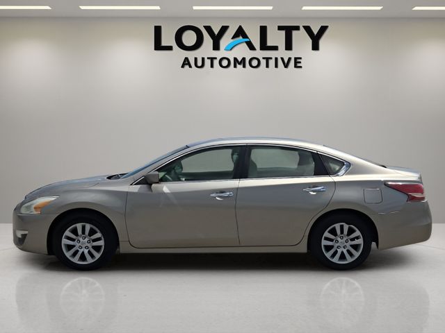 Used 2014 Nissan Altima S with VIN 1N4AL3AP0EC141512 for sale in Chester, VA