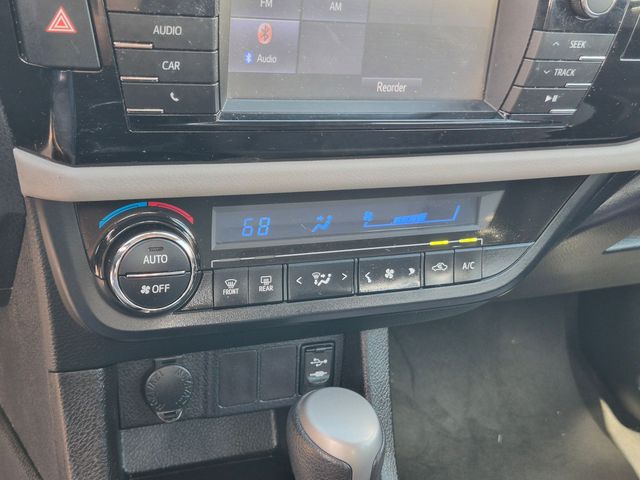 2014 Toyota Corolla - Image 22