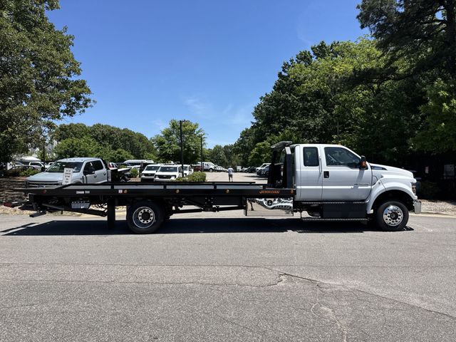 New 2026 White Ford Base image 9