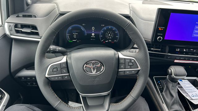 New 2026 Toyota Sienna Van