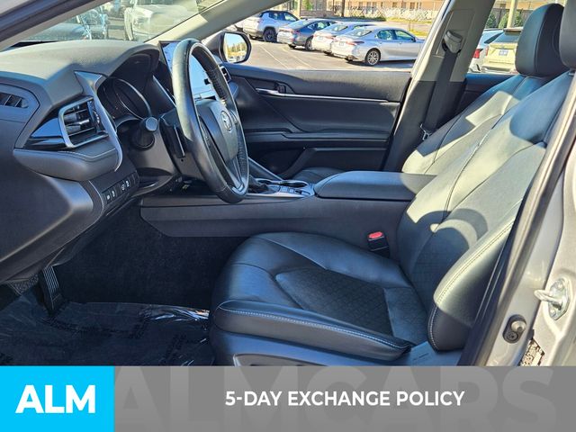 2023 Toyota Camry XSE photo 3