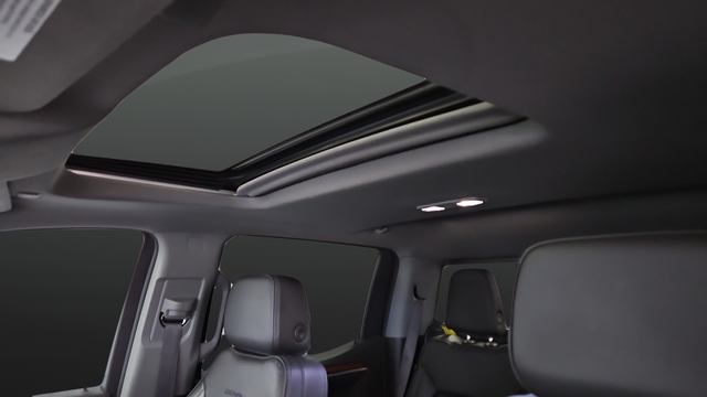 Used 2023 Summit White GMC Denali image 13