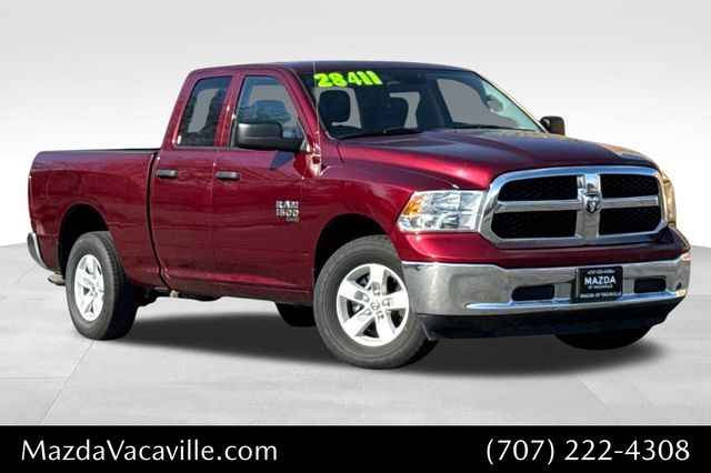 2024 RAM 1500 Classic SLT Quad Cab 4WD