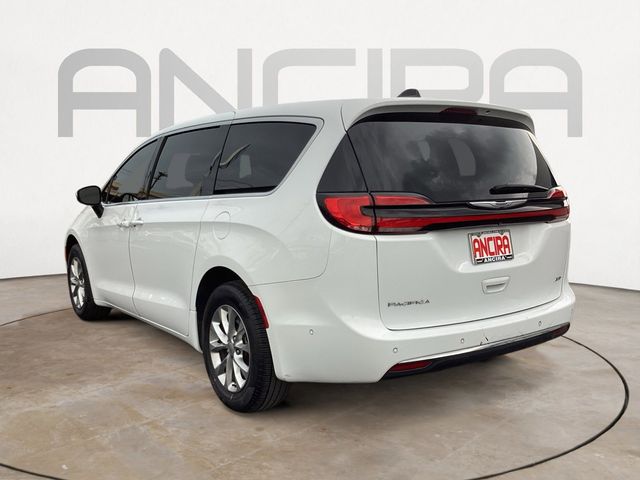 Used Car 2023 Chrysler Pacifica  Touring L For Sale Under $30,000 In San Antonio, Texas