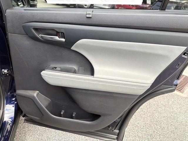 New 2026 Toyota Highlander SUV