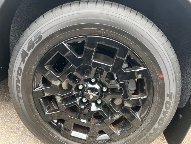 MitsubishiOutlander34