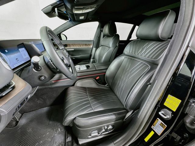 Thumbnail: 2023 Genesis G90 - 21