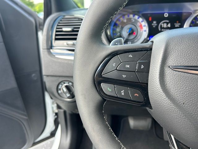 Used 2022 Chrysler 300 Sedan