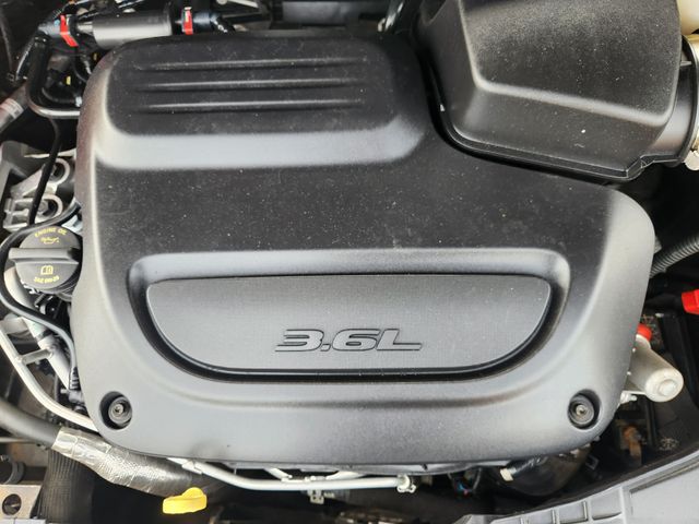 Used 2022 Chrysler Voyager Van
