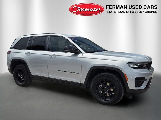 Silver Zynith 2025 Jeep Grand Cherokee SUV / Crossover Four-Wheel Drive 8-Speed Automatic