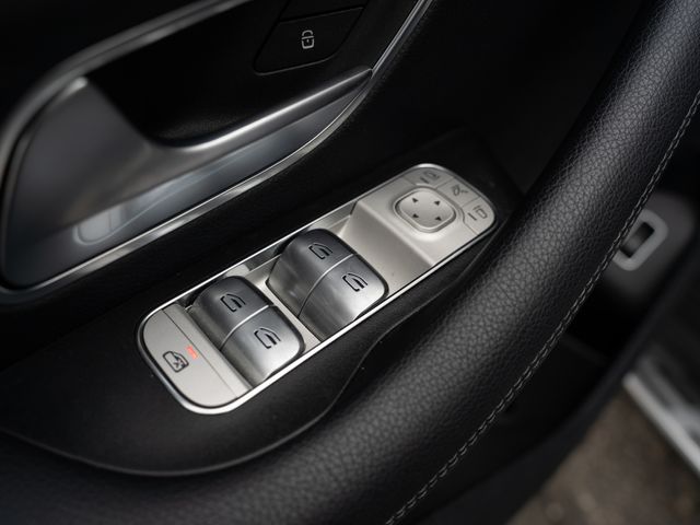 Used 2024  Mercedes-Benz GLS 450 image 15