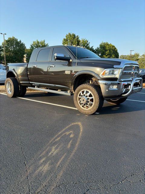 Brilliant Black Crystal Pearlcoat 2016 RAM 3500 Pickup Truck Four-Wheel Drive 6-Speed Automatic