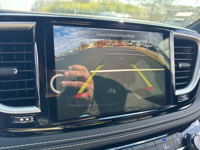 New 2026 Black Chrysler Select image 19