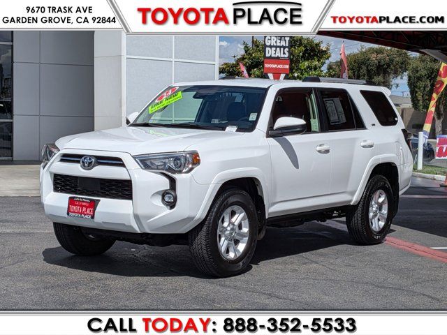 2024 Toyota 4Runner SR5 RWD V6's photo