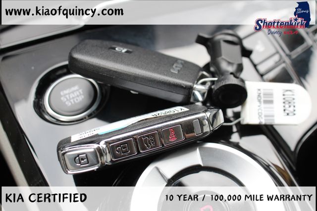 Used 2025 Kia Sportage Hybrid SUV