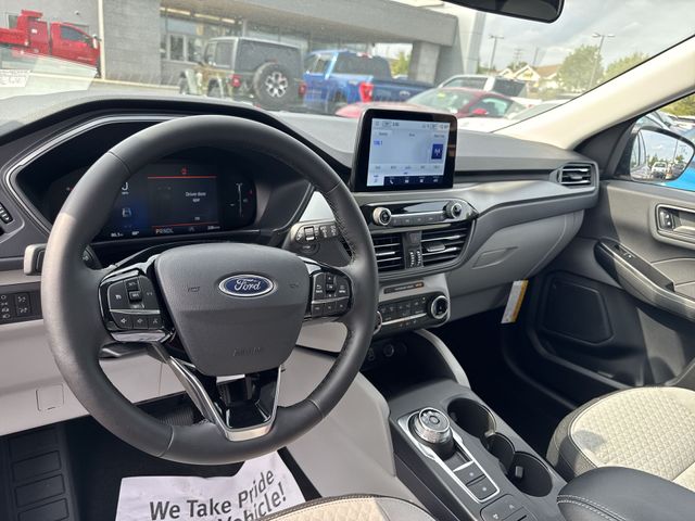 new 2025 Ford Escape car, priced at $28,094